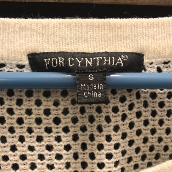 For Cynthia sweater - Picture 2 of 7